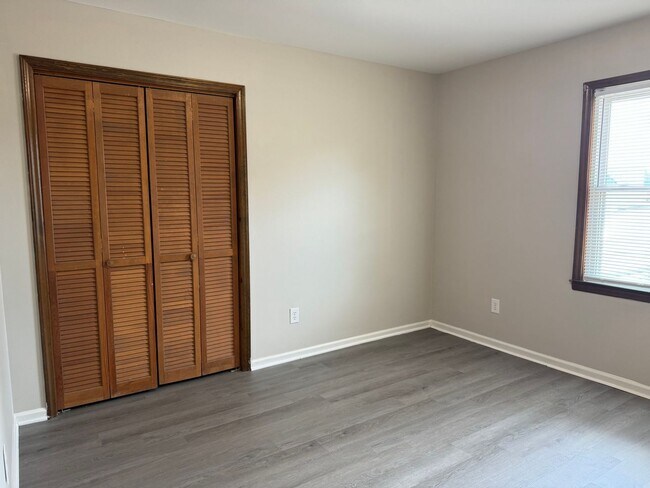 Building Photo - Two Bedroom Apartment in Lincolnton