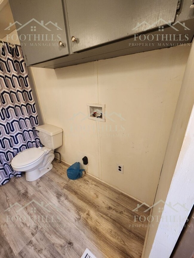 Building Photo - 3-Bedroom Single Wide in Westminister  wit...