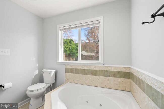 Building Photo - 4435 Flintstone Rd