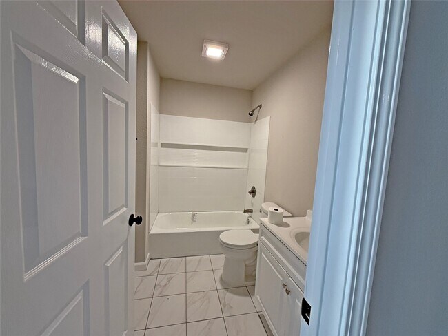 Building Photo - 91 Willow Oak Ln