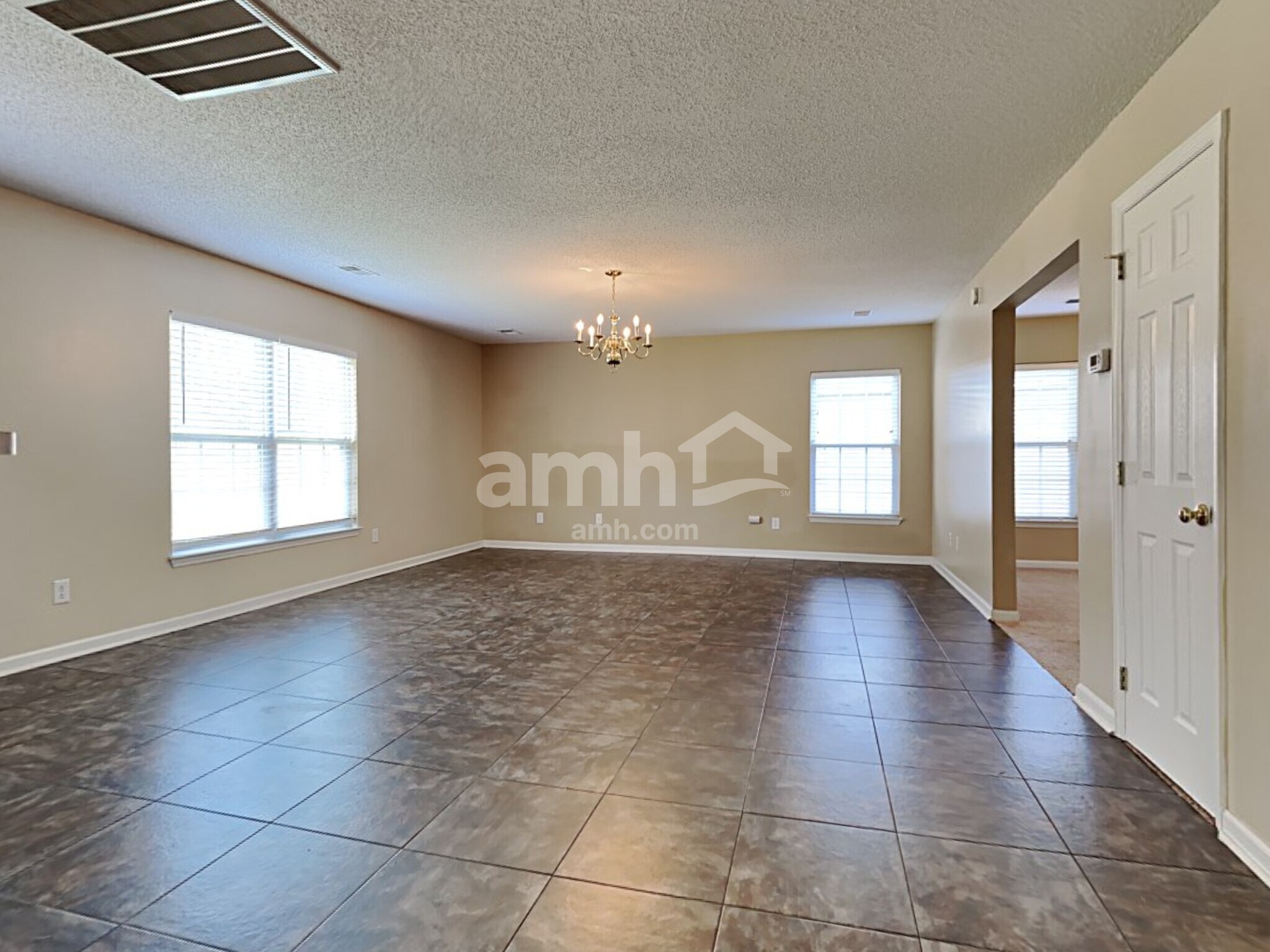 Building Photo - 132 Wildberry Ln