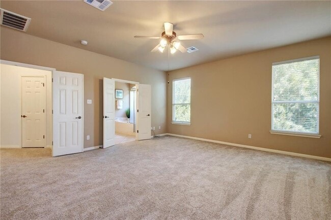 Building Photo - 1549 Homewood Cir