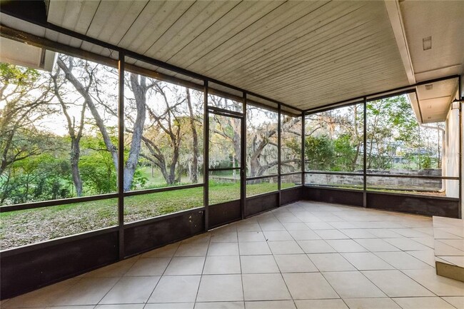 Building Photo - 2518 Bon Air Dr