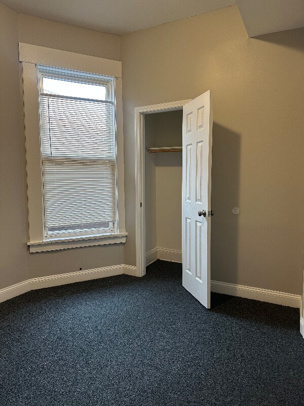 Building Photo - 6535 S Rhodes Ave