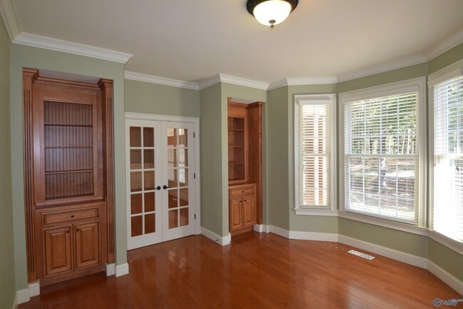Building Photo - 79 Creekwood Dr