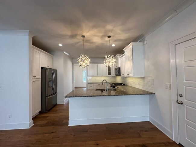 Building Photo - 3 Bedroom / 2 Bath  Johnson City TN