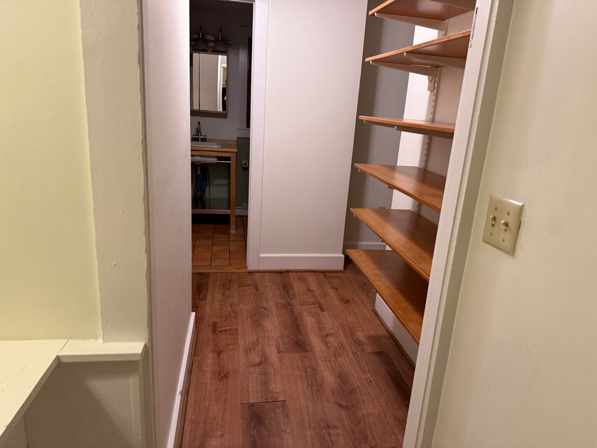 Level 2 Hallway - 274 Prospect St