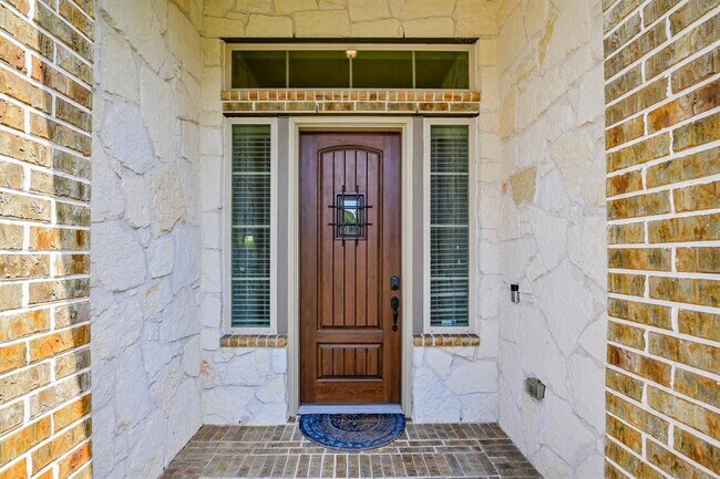 Building Photo - 14715 Kelsey Vista Dr