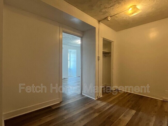 Building Photo - 641 S Queen St