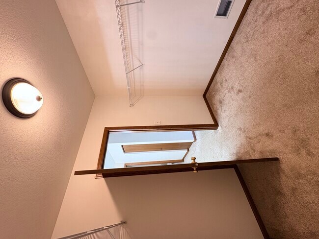 Building Photo - 1149 Alexandria Dr