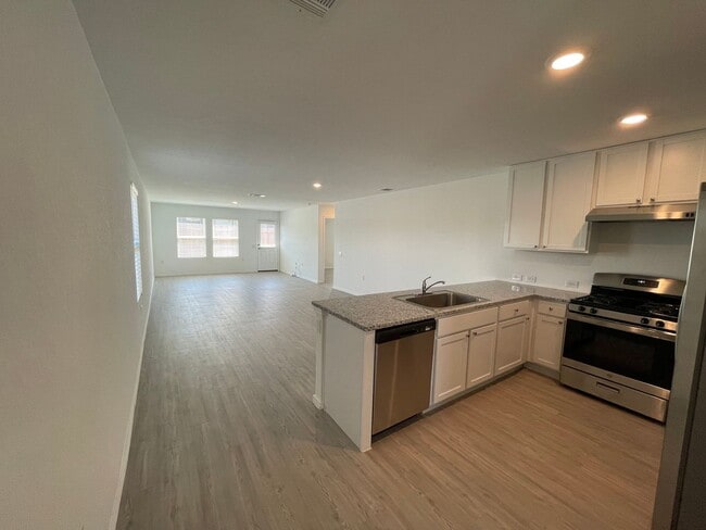 Building Photo - 10271 Asta Trl