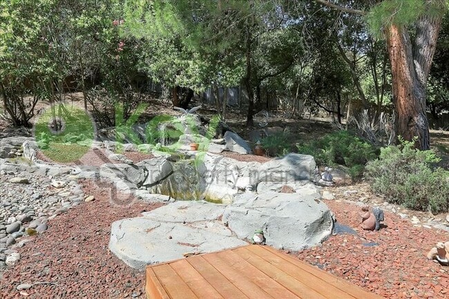 Building Photo - 3556 Mesa Verdes Dr