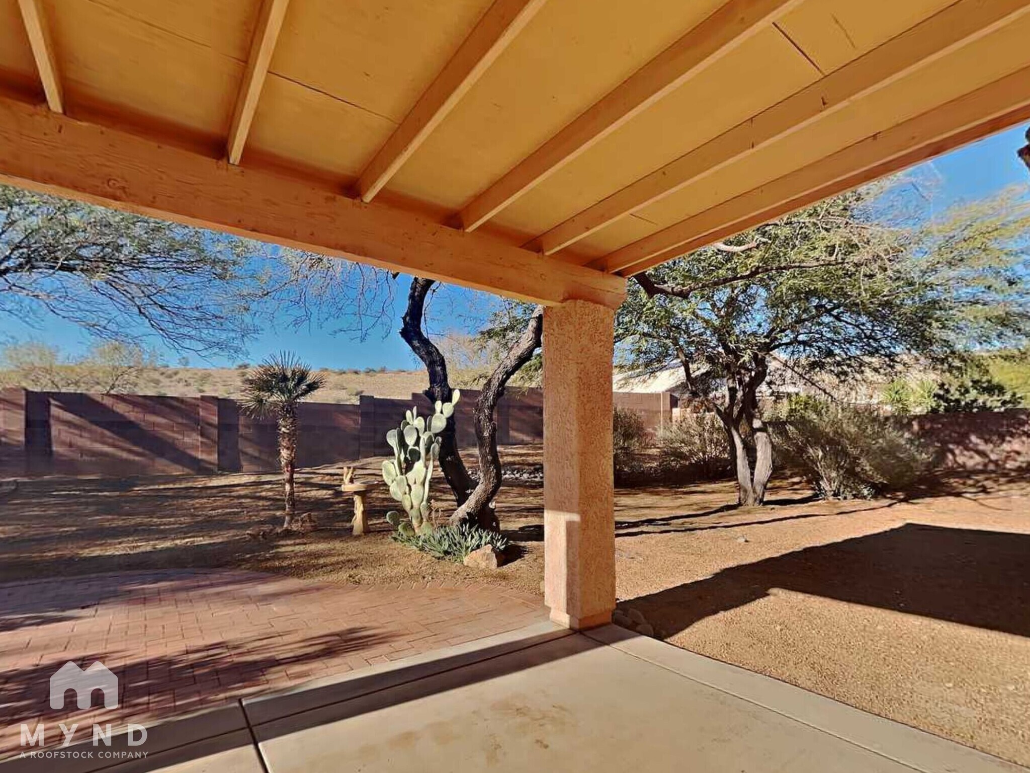 Building Photo - 1679 W Camino Acierto