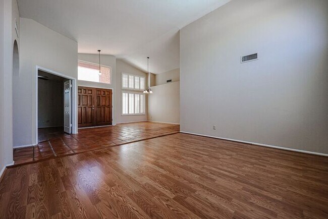 Building Photo - MOVE IN SPECIALS-Stunning 4 BR, 2 BA with ...