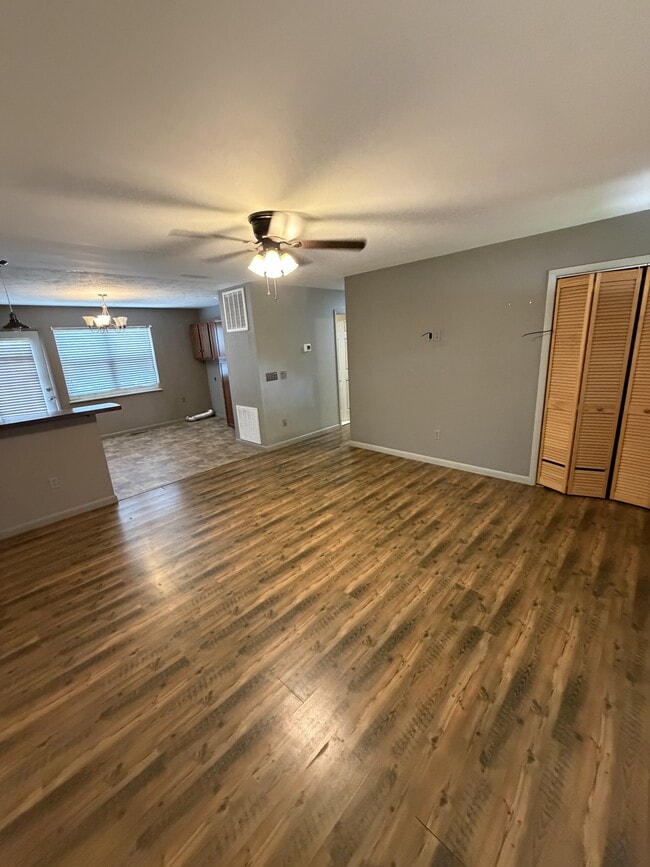 Building Photo - 50 Jolly Rancher Dr