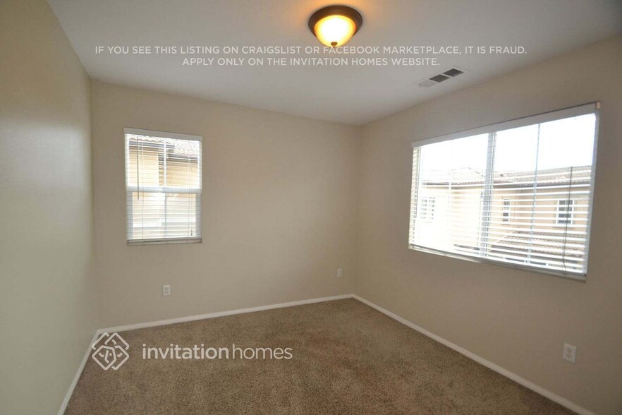 Building Photo - 9167 S Cullen Wy