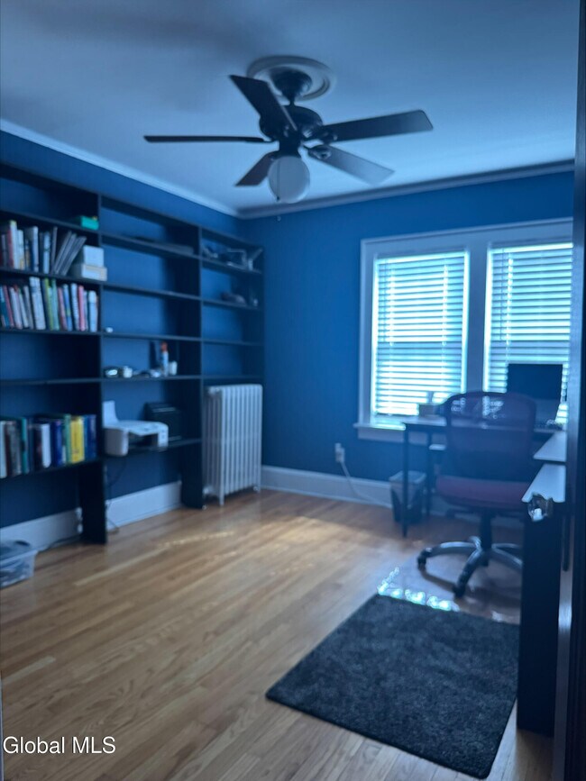 Building Photo - 186 S Allen St