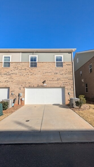 Building Photo - 7718 Nelson Rd