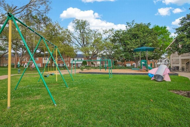 Building Photo - 6404 Burgoyne Dr.