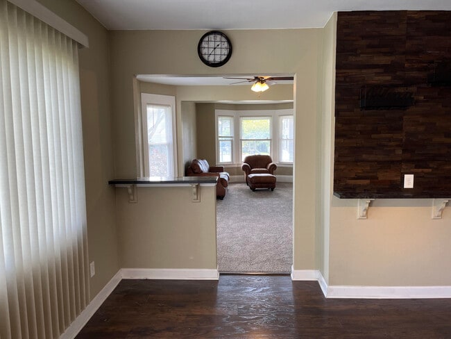 Building Photo - 602 Michigan Ave