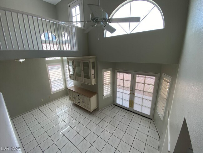 Building Photo - 8009 Festivity Cir