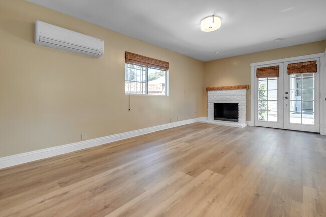 Building Photo - 715-712 Ocean View Ave