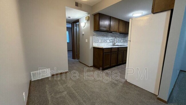Building Photo - 4520 Calvert St