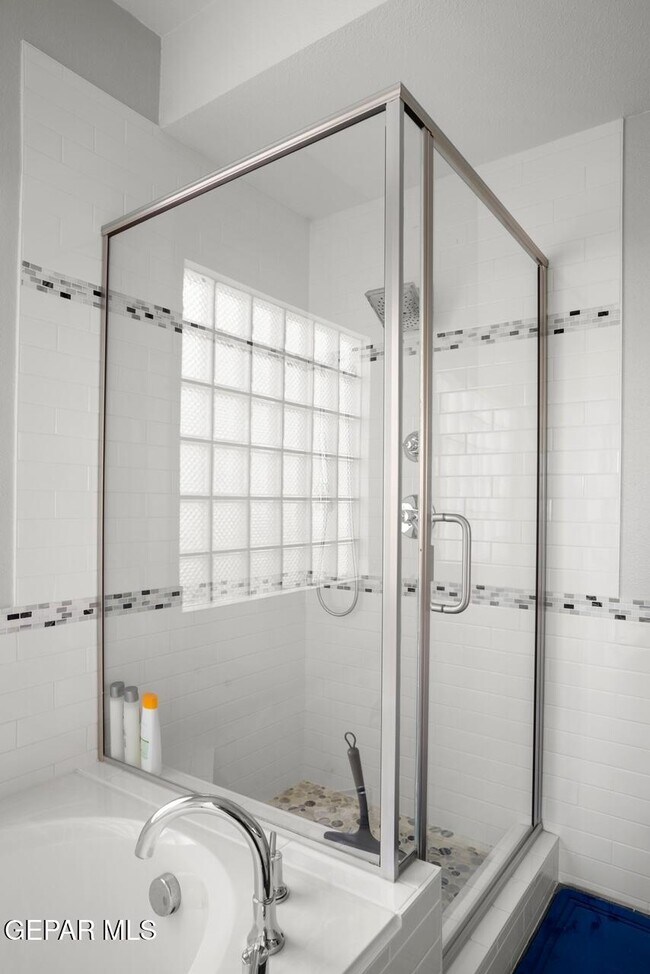 Building Photo - 7328 Corona Del Sol Dr