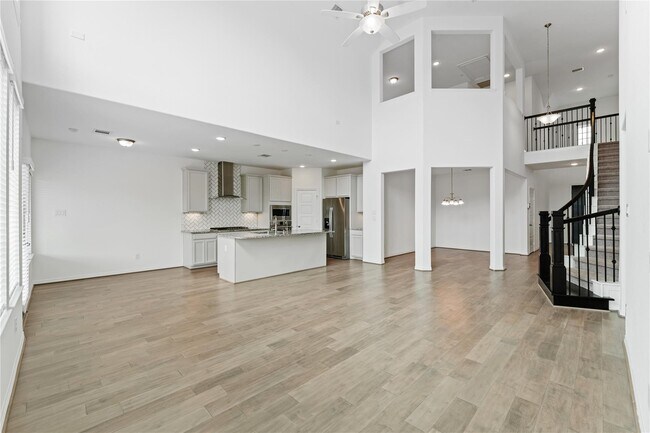 Building Photo - 3614 Windward Canyon Dr