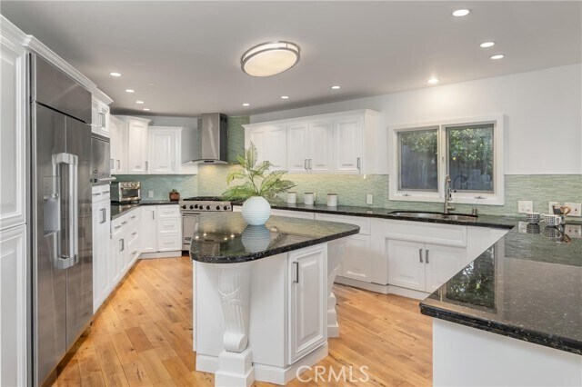 Building Photo - 3828 Alomar Dr