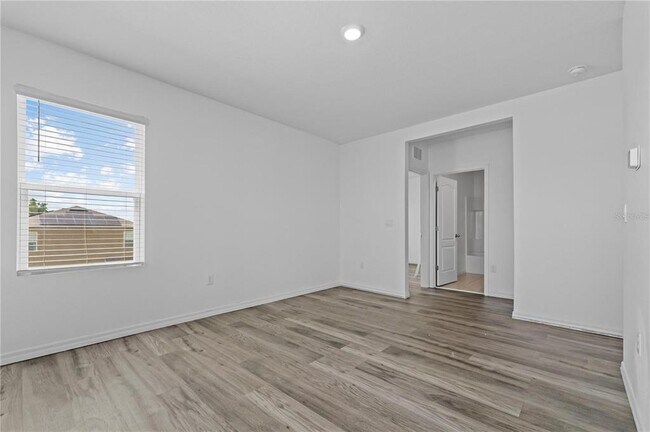 Building Photo - 1264 Cascades Ave