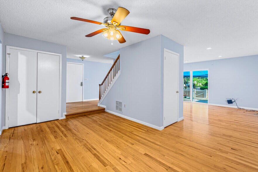 Building Photo - 99 Thoreau Dr