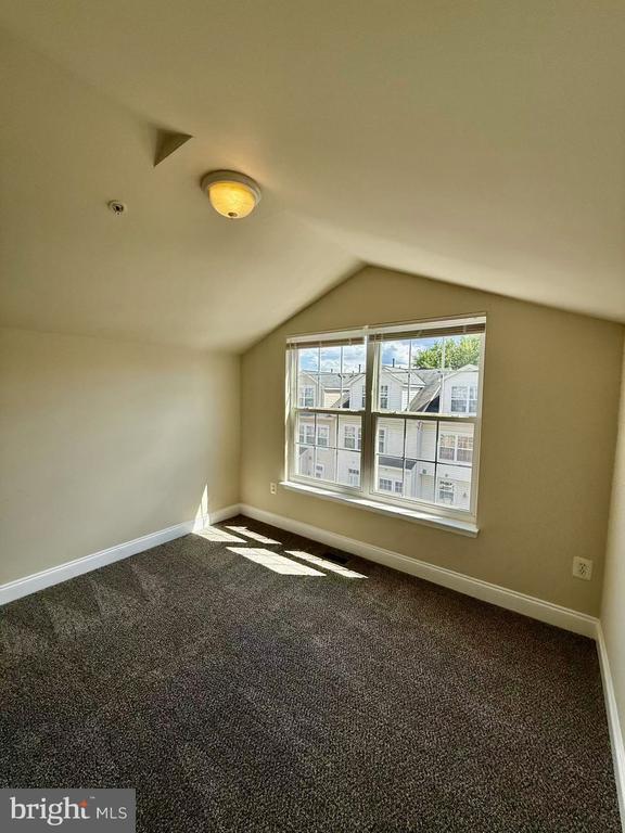 Building Photo - 11818 Regents Park Dr
