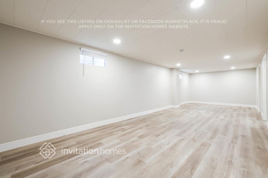 Building Photo - 15984 E Bates Pl
