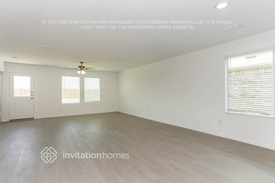 Building Photo - 922 Carrick Dr