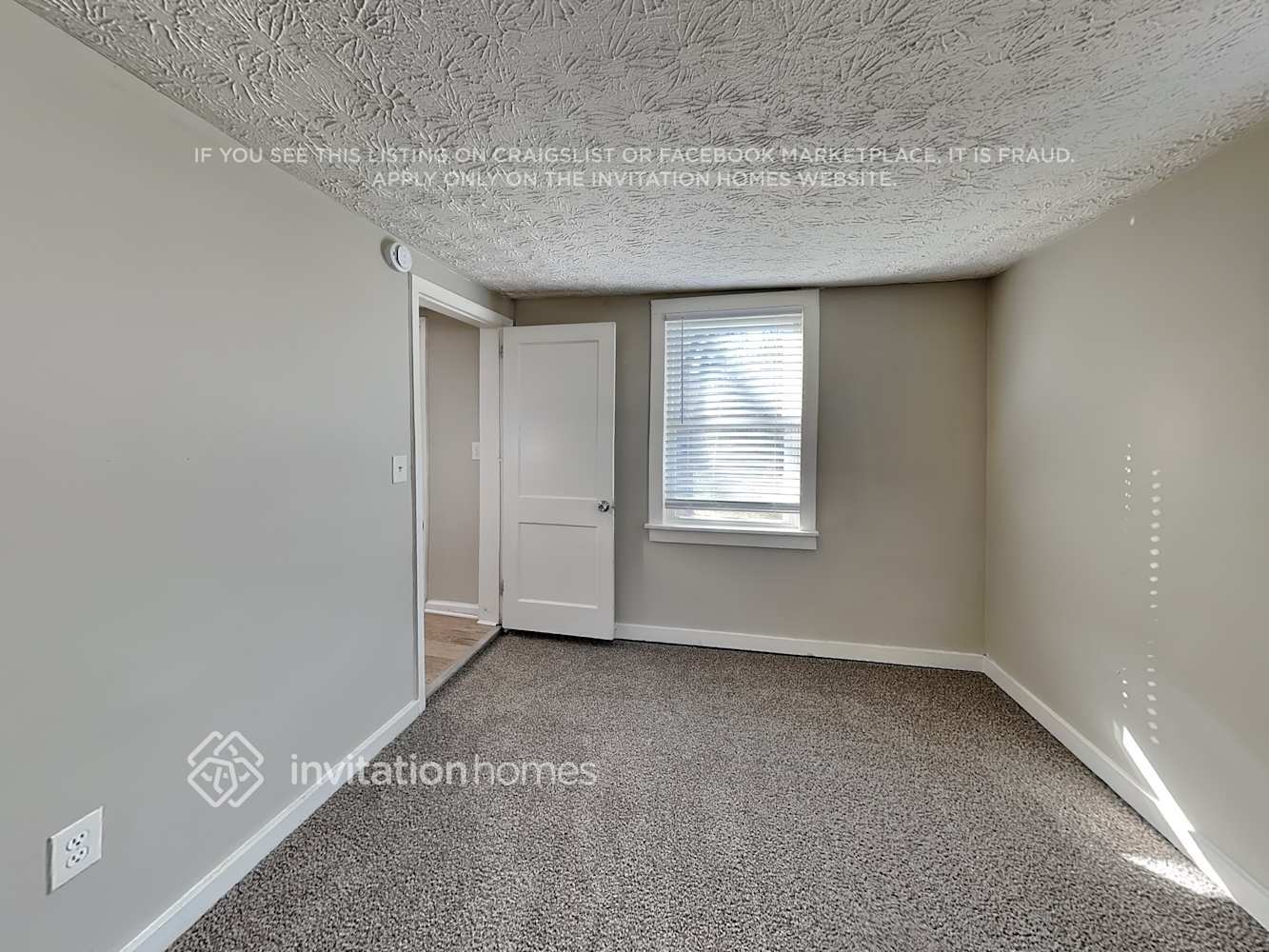 Building Photo - 547 Rustic Rd