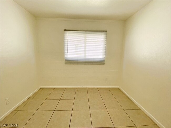 Building Photo - 1904 Rexford Dr