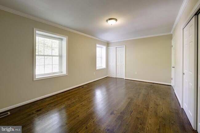 Building Photo - 4 Ritchfield Ct