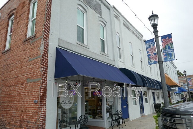 Primary Photo - 112 Market St