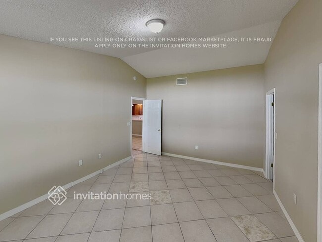 Building Photo - 952 Delano Ct