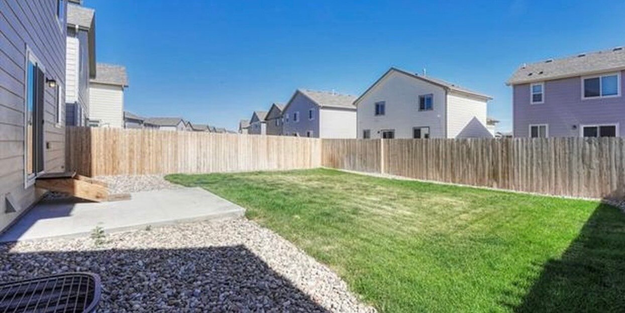 Building Photo - 6793 Galpin Dr