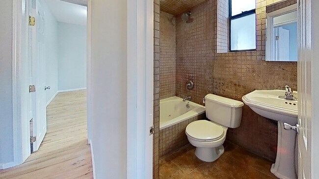 Building Photo - 3315 Pleasant Ave