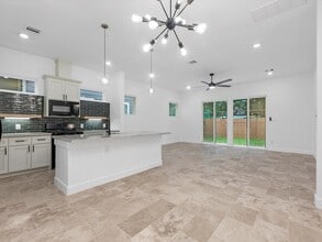 Building Photo - 7132 Eastwood St