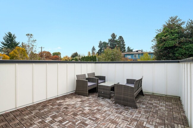 Building Photo - 6125 Sand Point Way NE