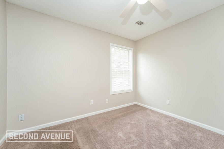 Building Photo - 3673 Walnut Creek Way