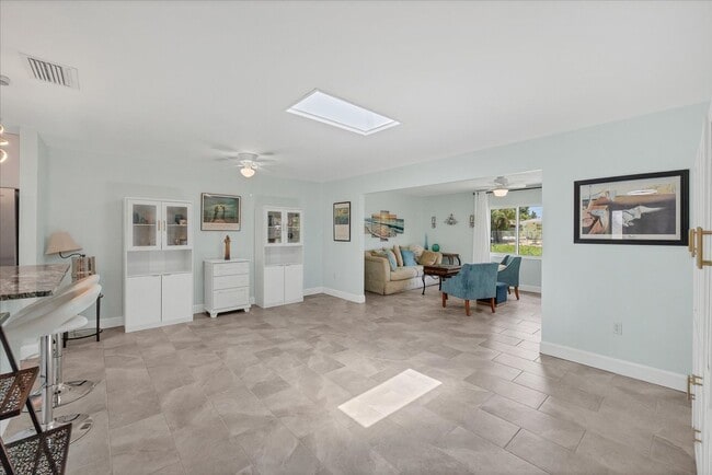 Primary Photo - BENEVA & CLARK RD / VILLA