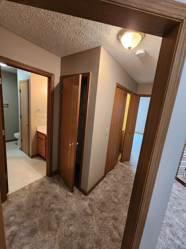 Building Photo - 2399 Hopkins Dr