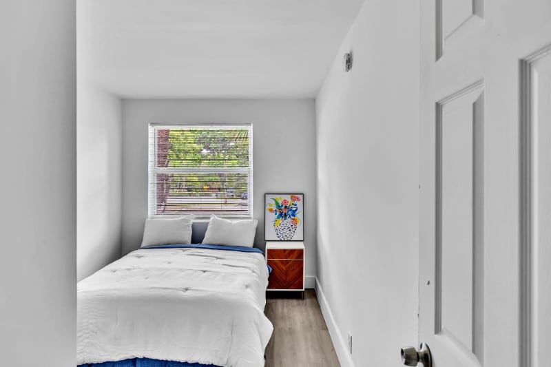 Building Photo - 801 SW 15th Ave