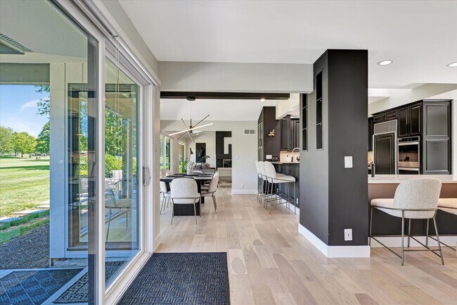 Building Photo - Luxury Ranch House on Champaign Country Club