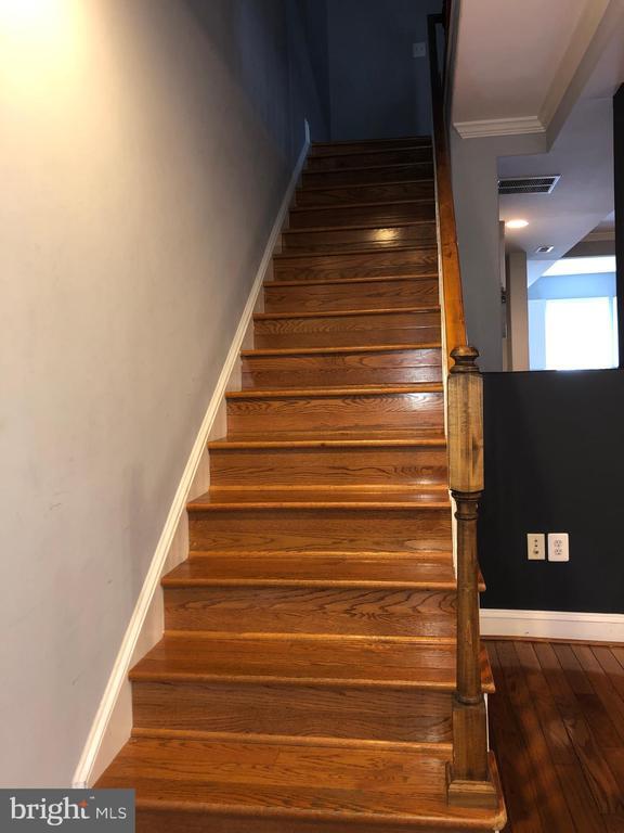 Building Photo - 734 Quincy St NW